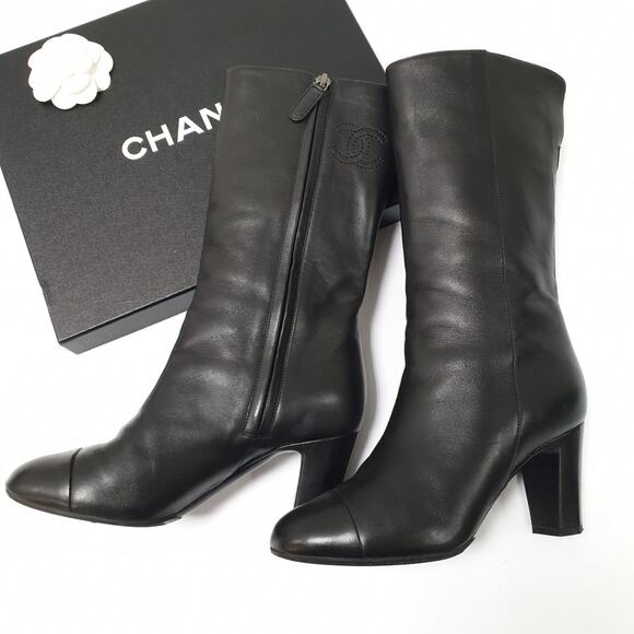 CHANEL Black Lambskin  Iconic Style Mid-Boots Sz.36 - Picture 2 of 8